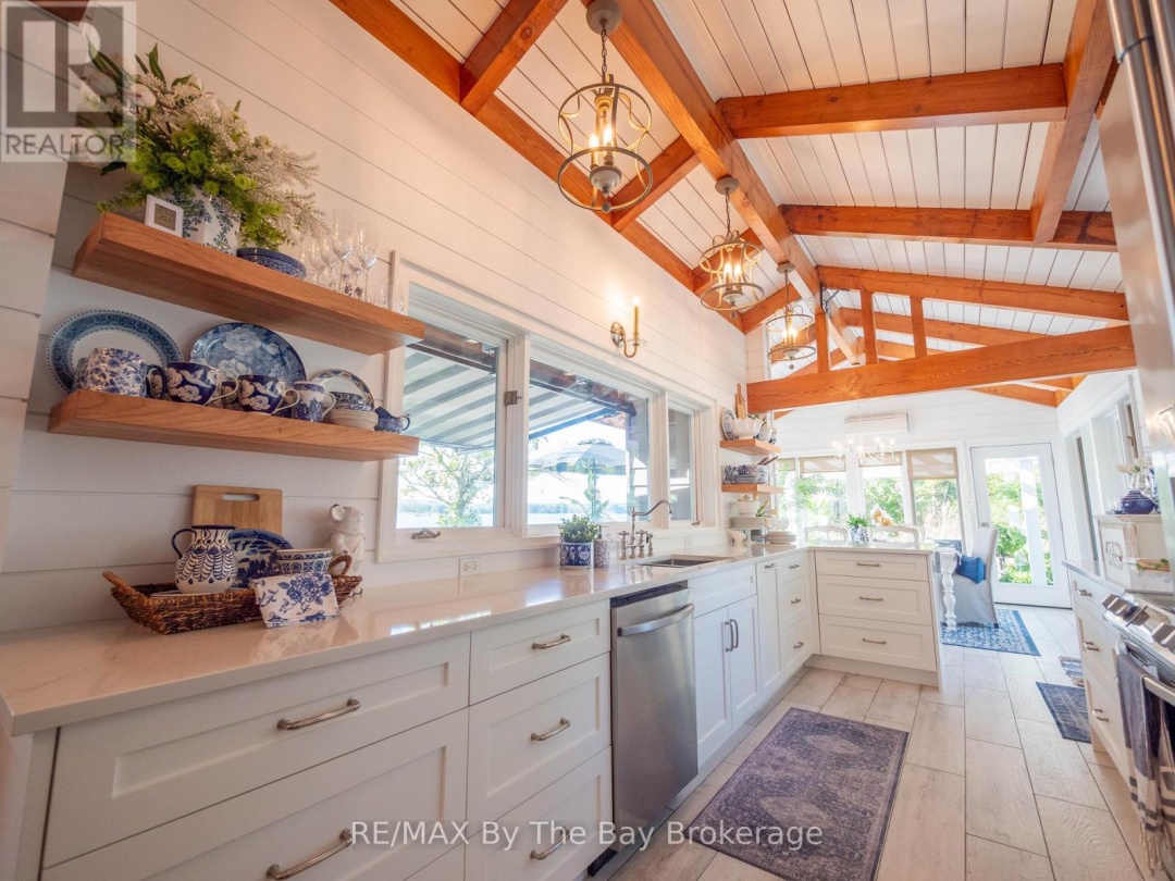 4476 ISLAND 1040/LITTLE BEAUSOLEIL ISLAND, 