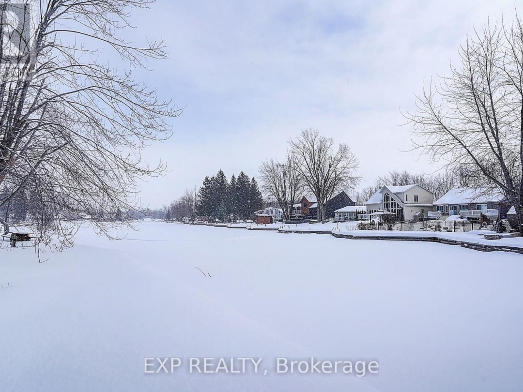 31A RIDGE AVENUE, Lake Simcoe