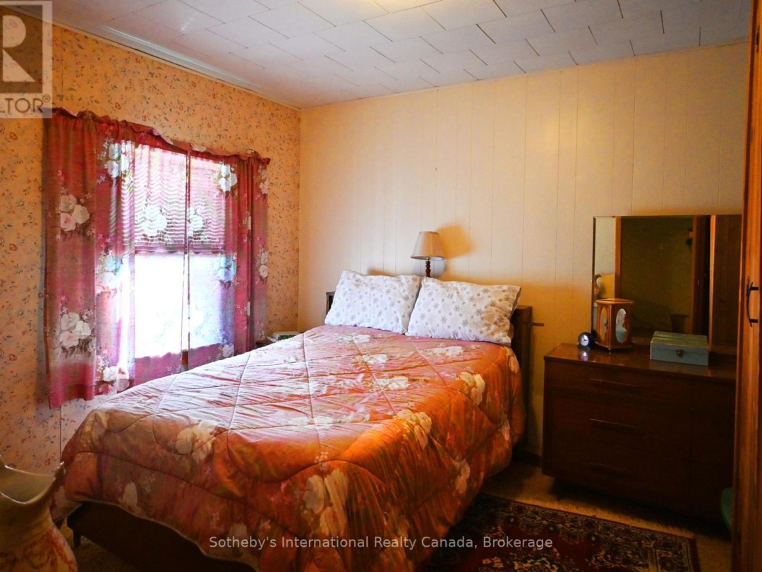 74 CASCADE STREET, Parry Sound