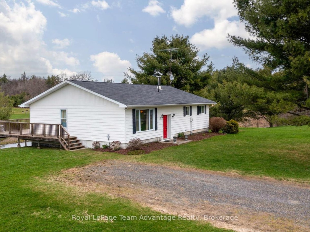 142 Broadbent Road, Manitouwabing Lake