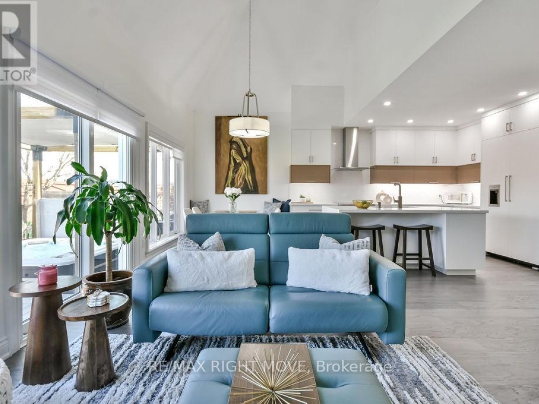 28 10 Invermara Court, Lake Simcoe
