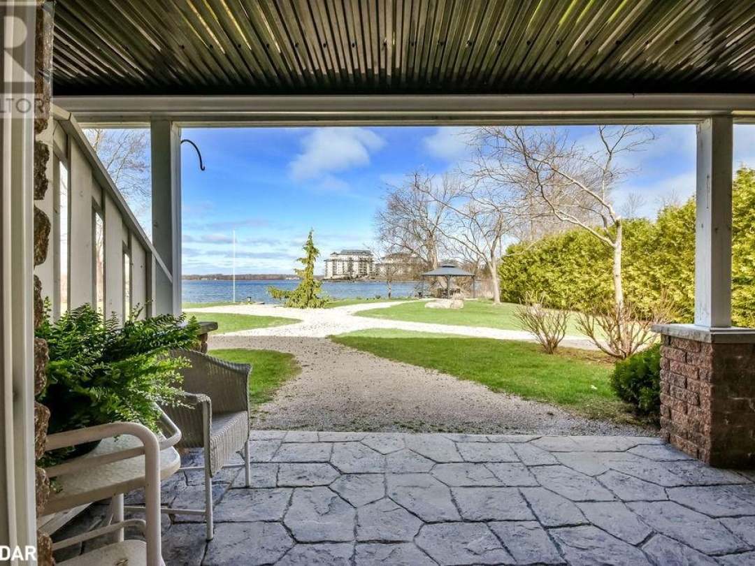 43 Creighton Street S Unit# 104, Lake Simcoe