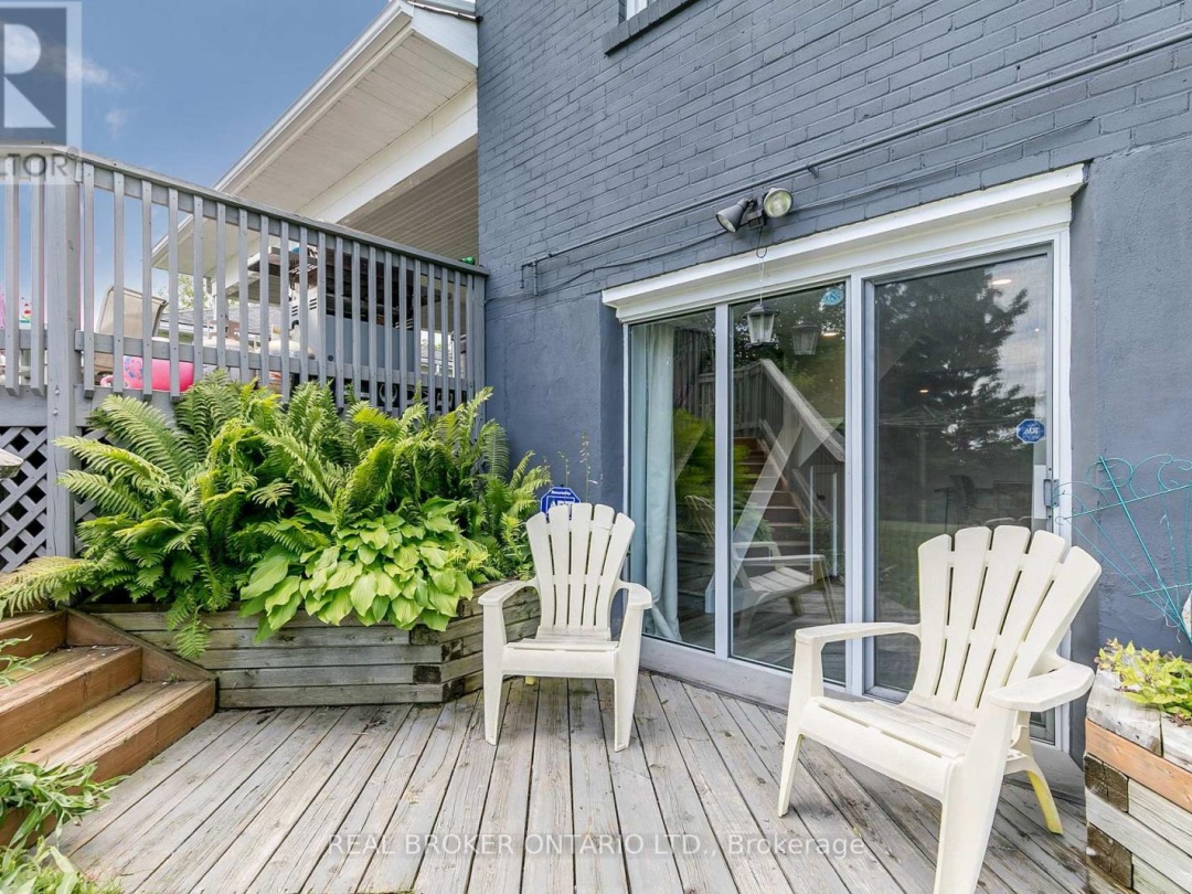 42 Charles Road, Orillia