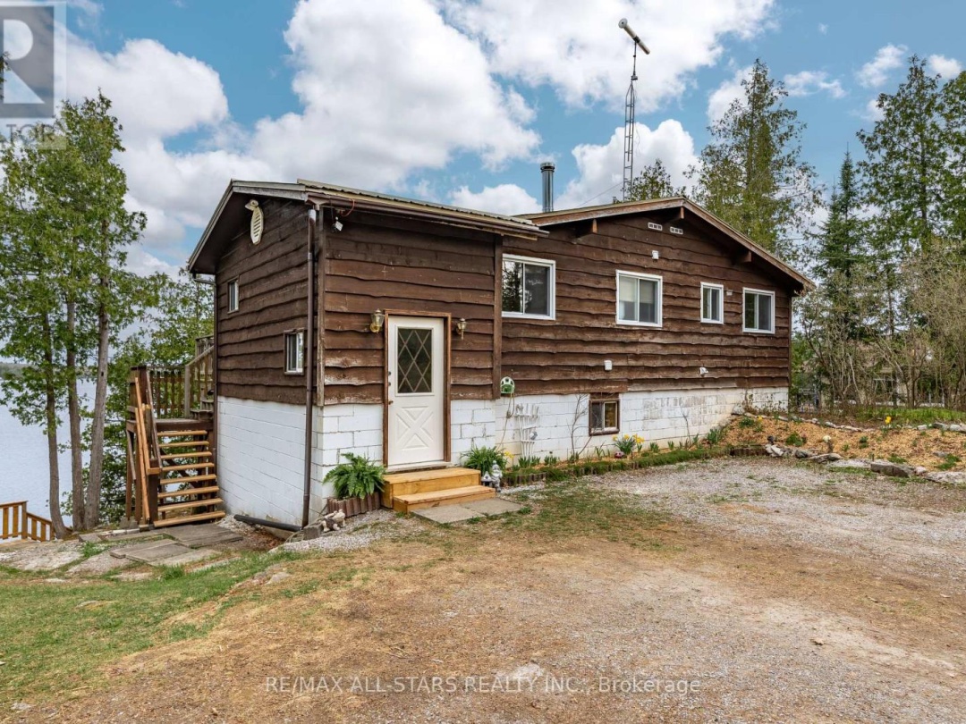 149 Lakeside Drive, Four Mile Lake