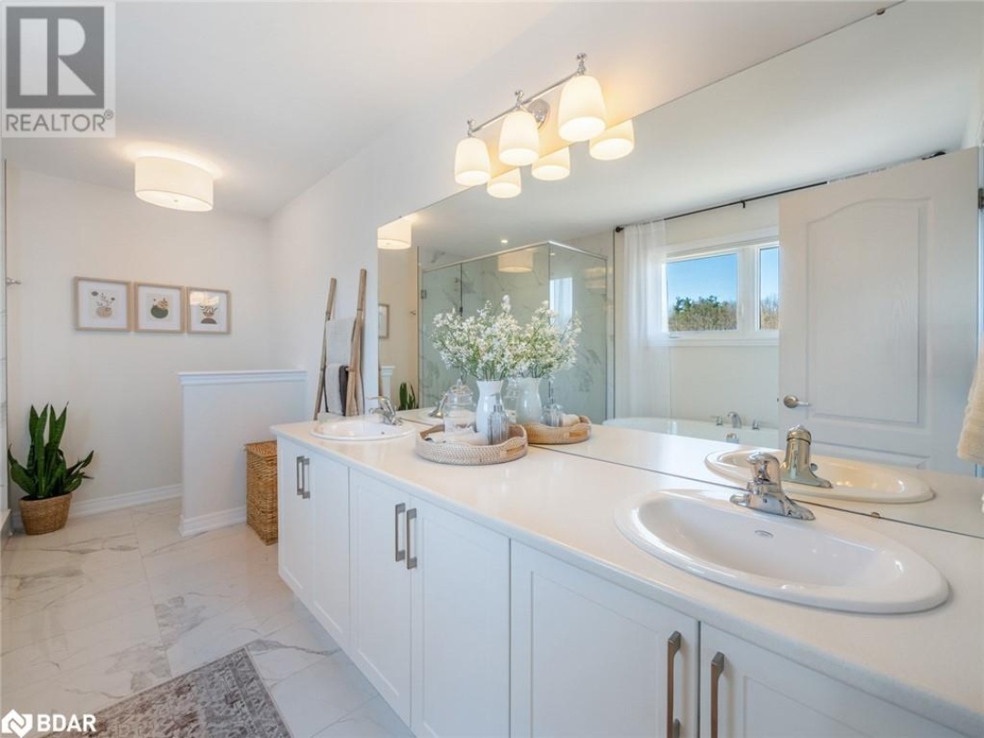 3007 Annalysse Drive Drive, Orillia