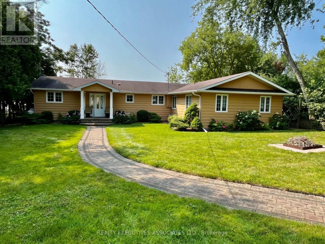 22 LAKEVIEW BOULEVARD, 