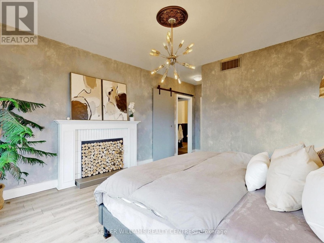 2 THOROUGHBRED DRIVE, Oro-Medonte