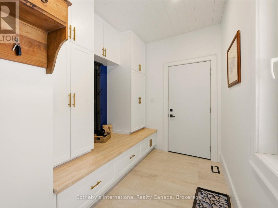 2435 RAVENSCLIFFE ROAD, 