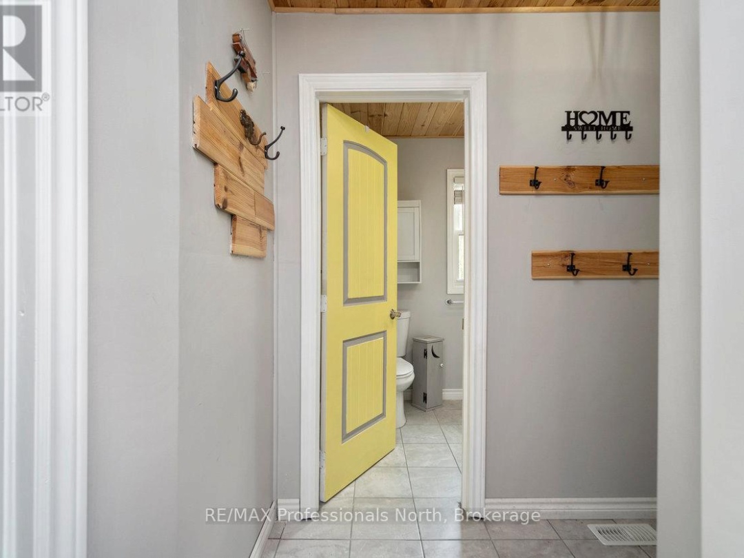 1059 Tiffany Lane, Gull Lake