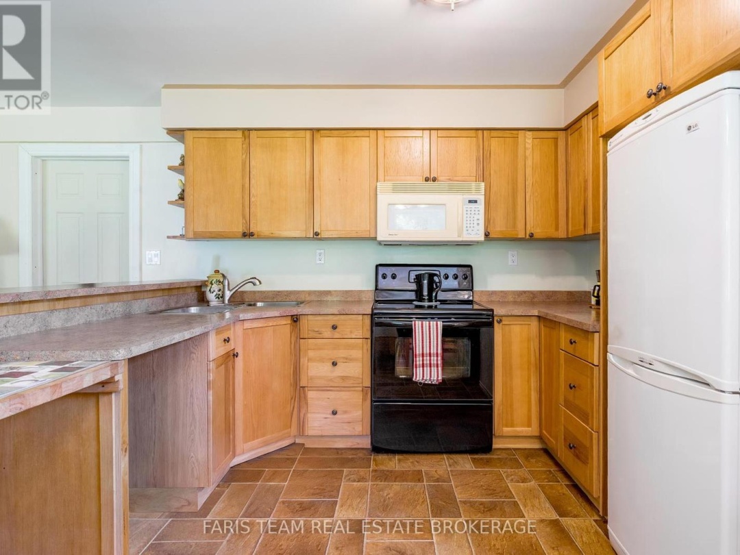 1280 MOUNT STEPHEN ROAD, 