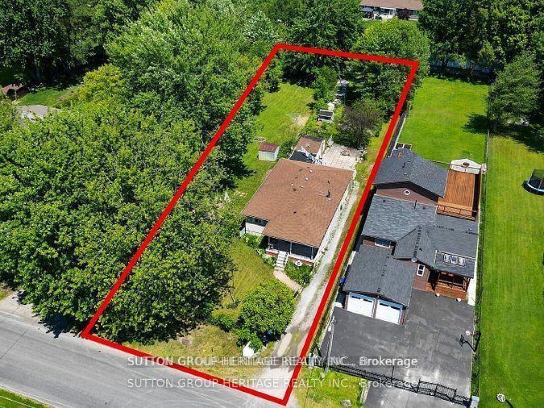 29 Lake Avenue, Lake Simcoe