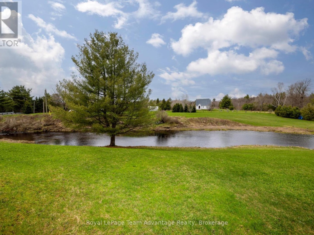 142 Broadbent Road, Manitouwabing Lake