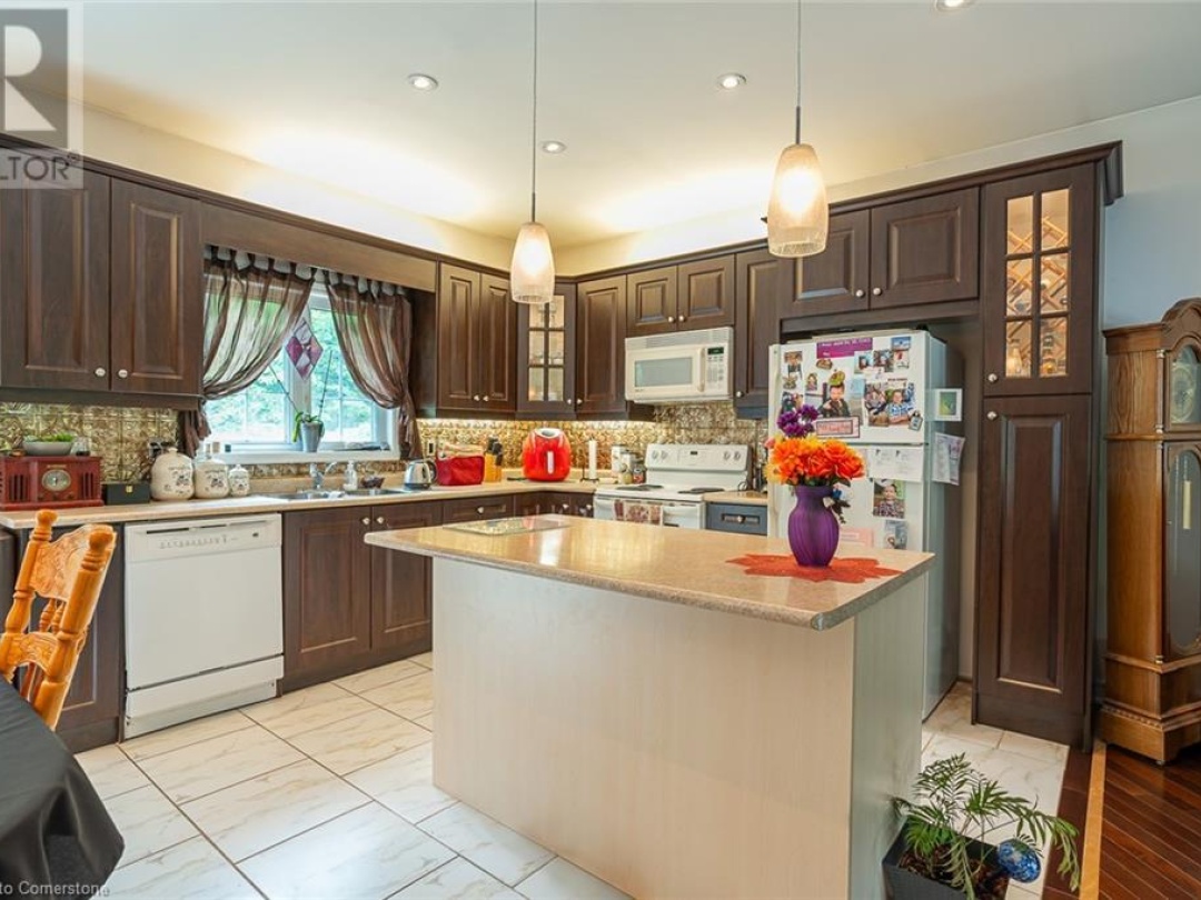 17182 HIGHWAY 118, Haliburton