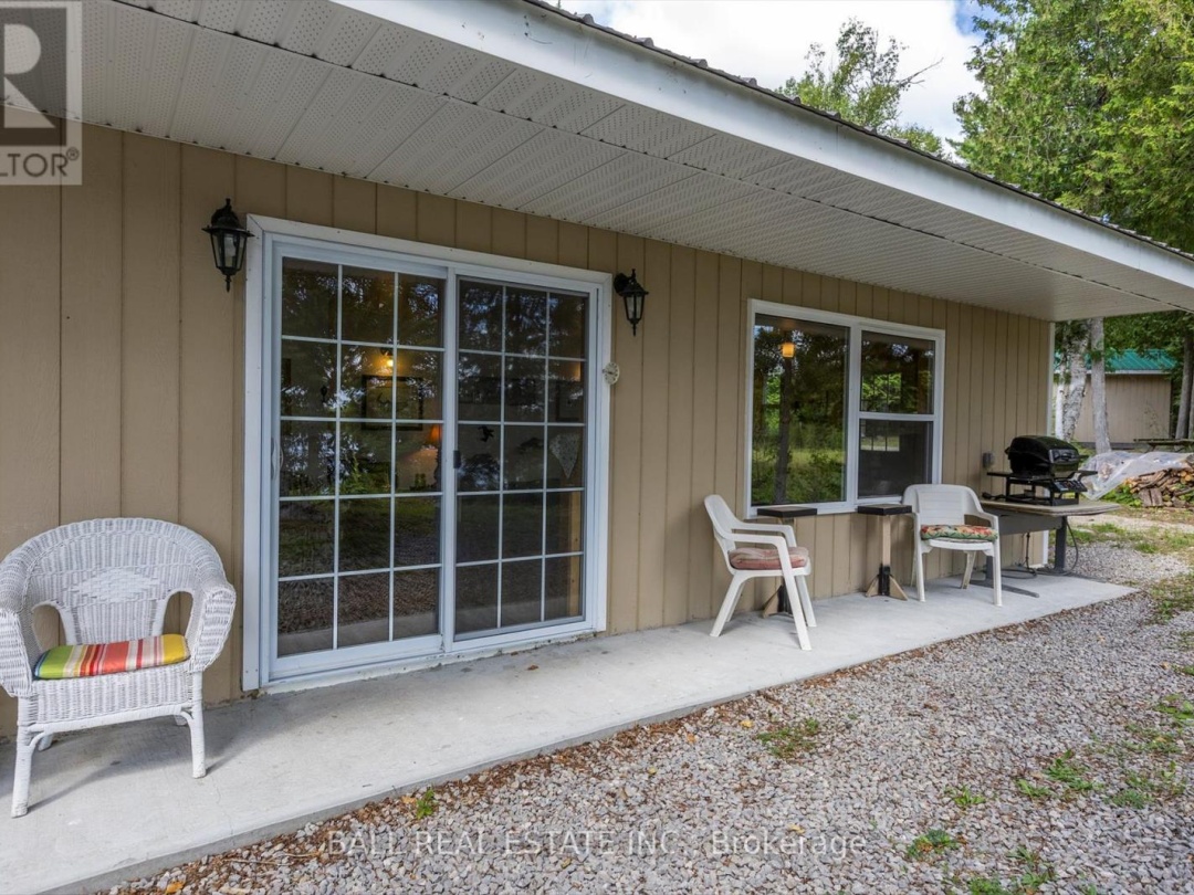 1330 COUNTY RD 49, 