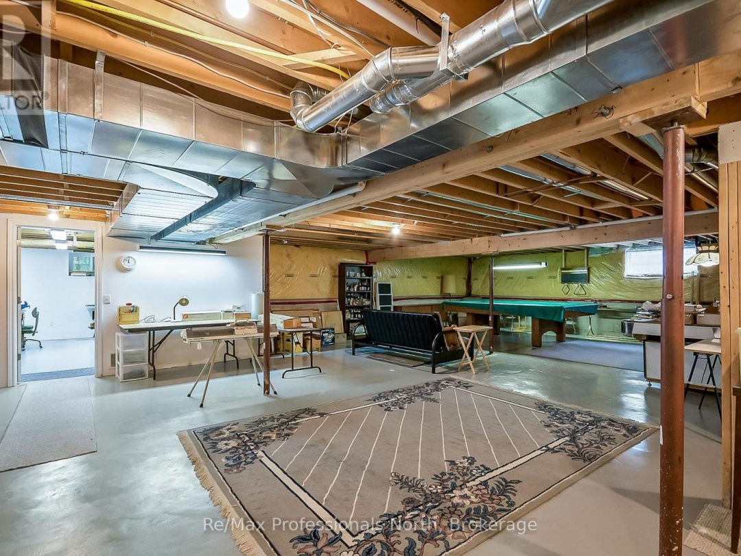 136 HEDGEWOOD LANE, 