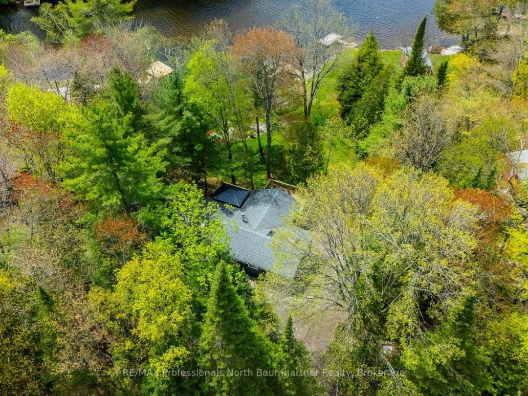 2129 Telephone Bay Road, Highlands East