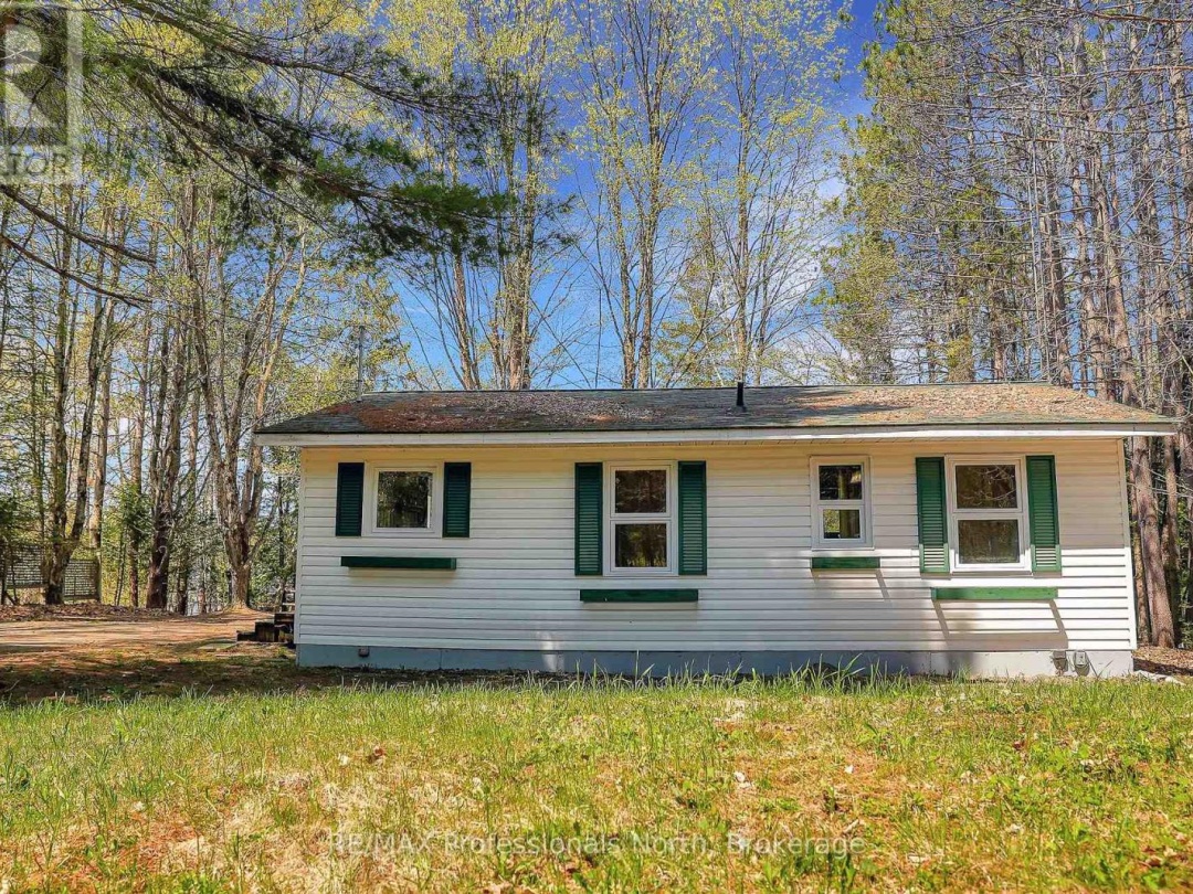 1130 Fader Drive, Maple Lake