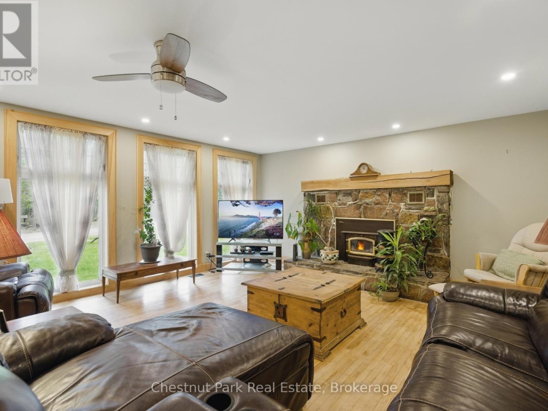 1258 RAVENSCLIFFE ROAD, 