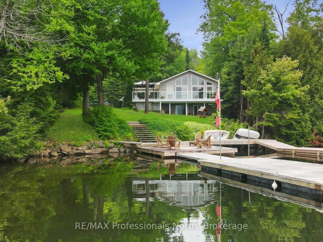 1093 Comak Crescent, St Nora Lake