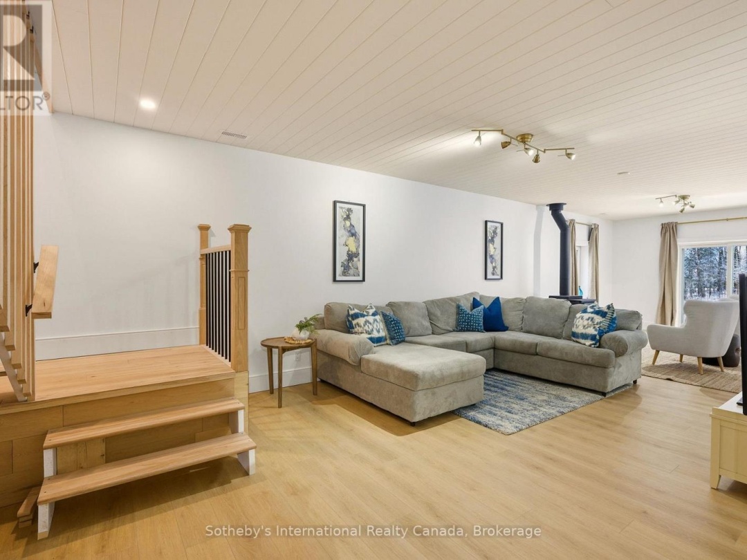 2435 RAVENSCLIFFE ROAD, 