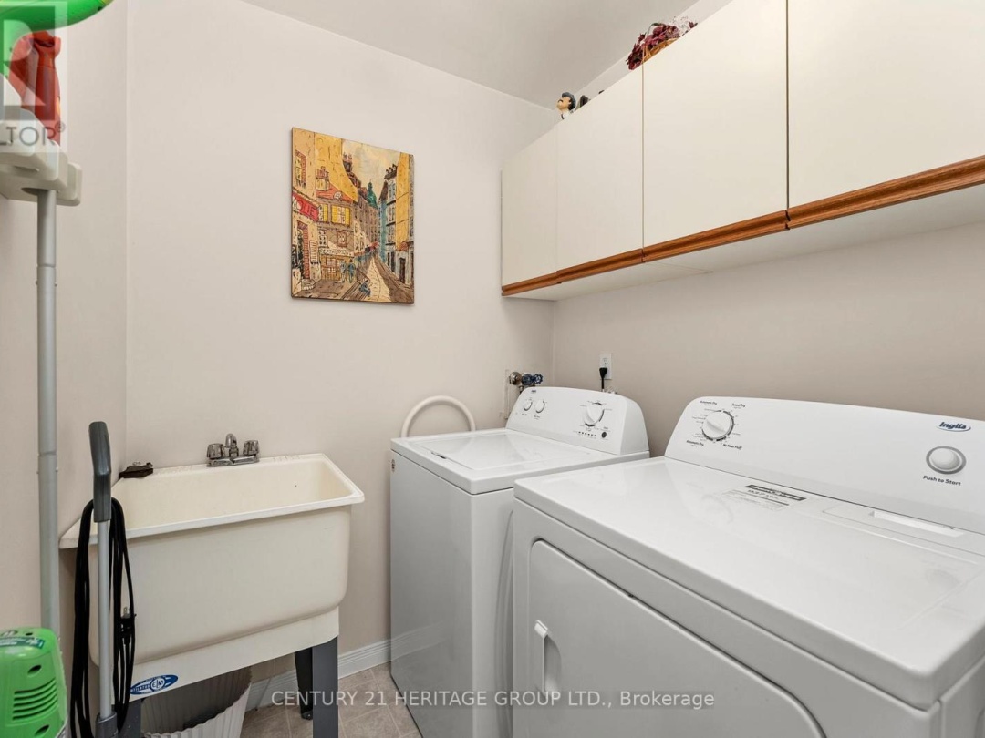 408 - 40 MUSEUM DRIVE, 