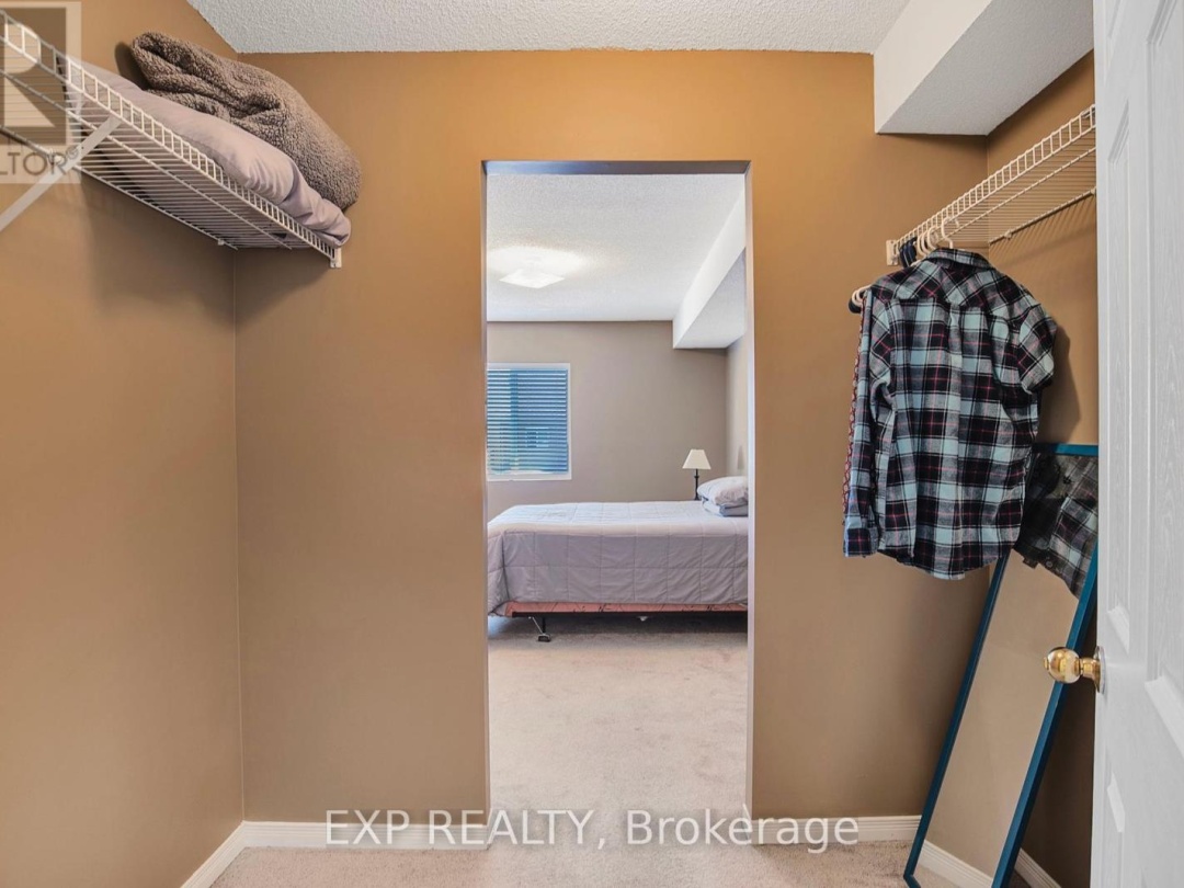 303 107 Bond Street, Orillia