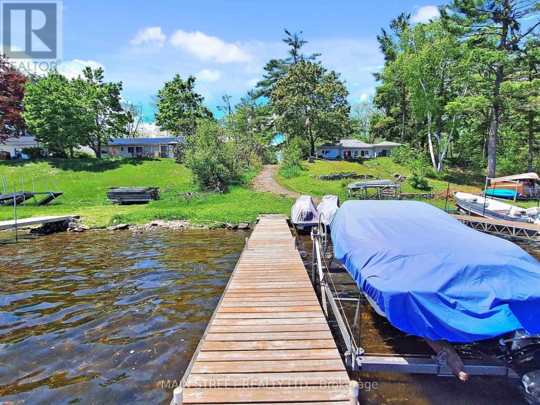 2 Ceadarhurst Avenue, Sturgeon Lake