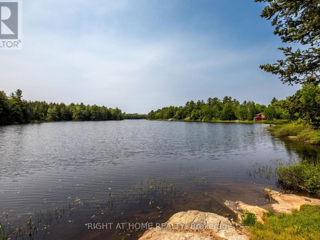235 Loch Erne Road, Vowel Lake