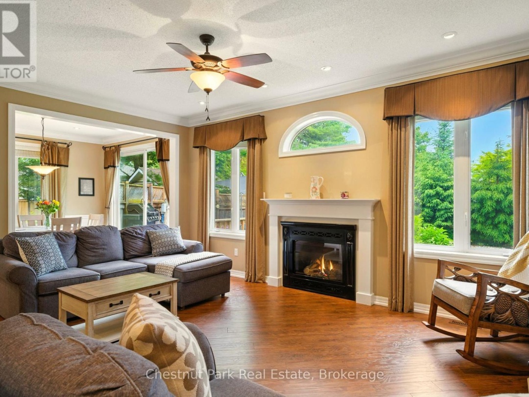 33 CLEARBROOK TRAIL, 