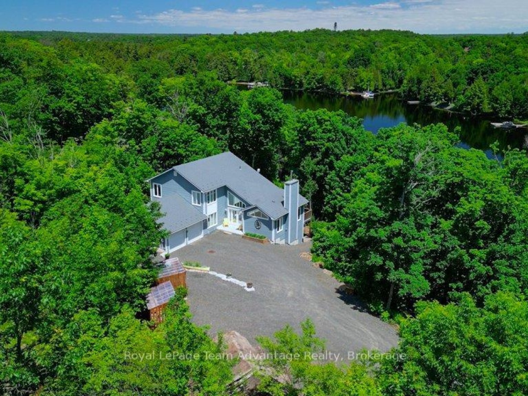 3 LYNDSEY LANE, Manitouwabing Lake