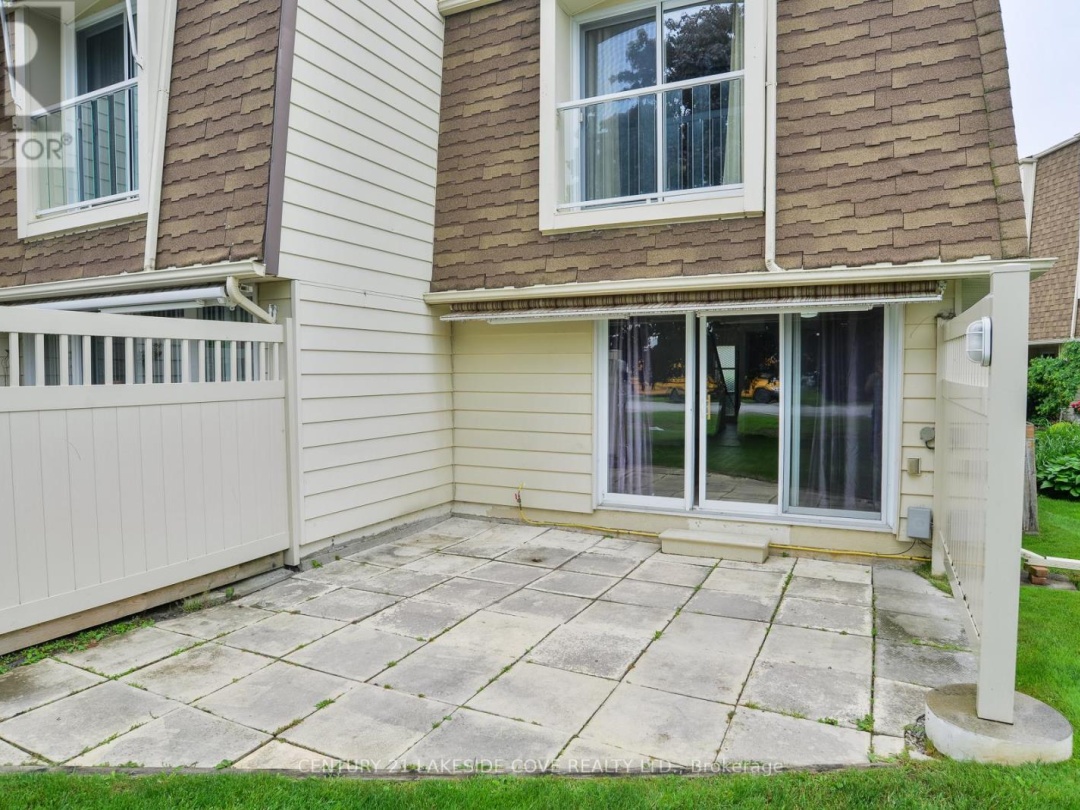 UNIT 5 - 4 PARADISE BOULEVARD, 