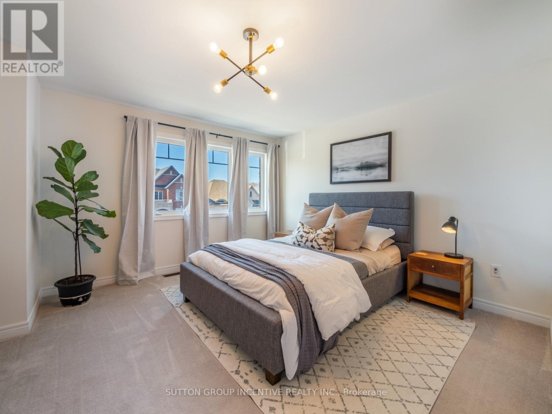 3007 Annalysse Drive, Orillia