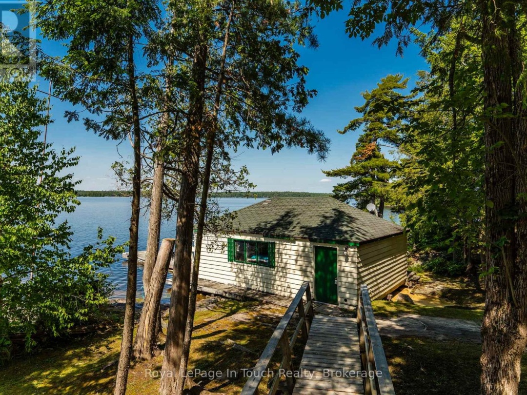 2 IS 270 GEORGIAN BAY ISLAND, 