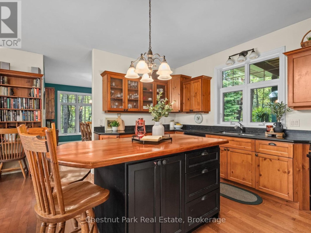 1 & 2 1230 Miriam Drive, Black Lake