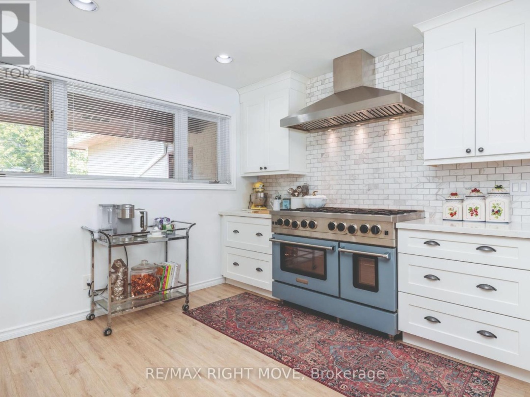 18 MAPLE DRIVE, 
