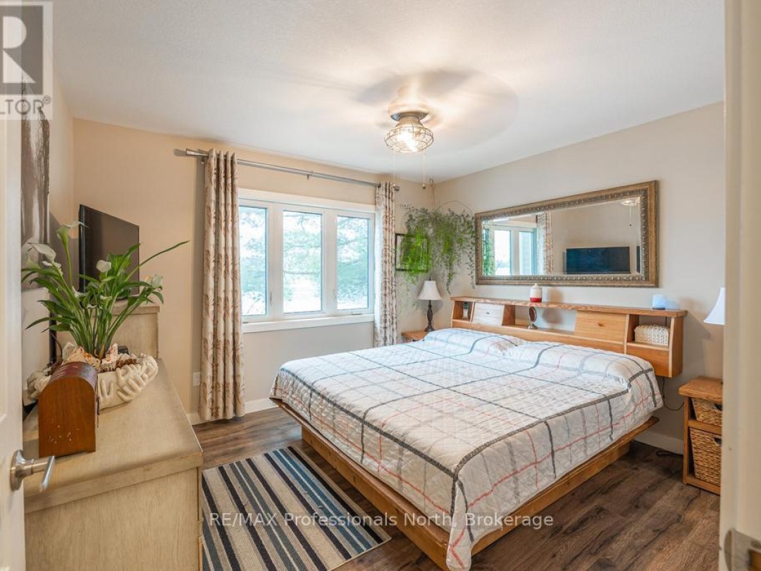 1325 Claude Brown Road, Bob Lake