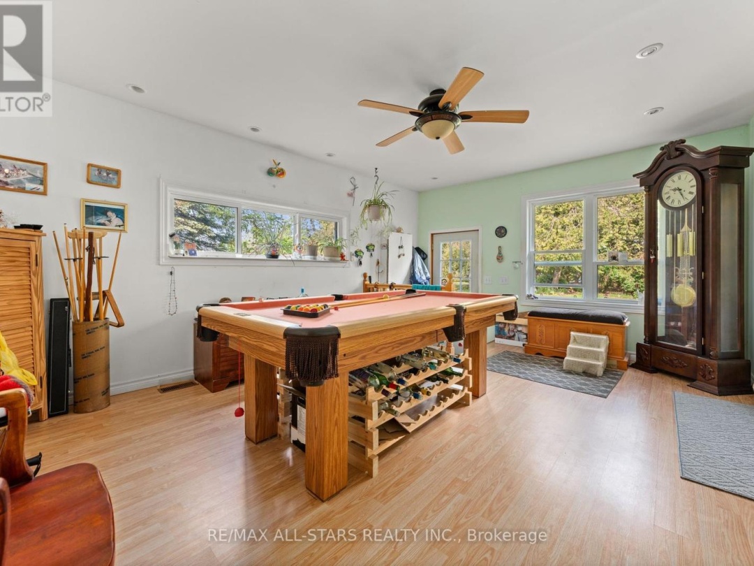 14 WYCHWOOD DRIVE E, 