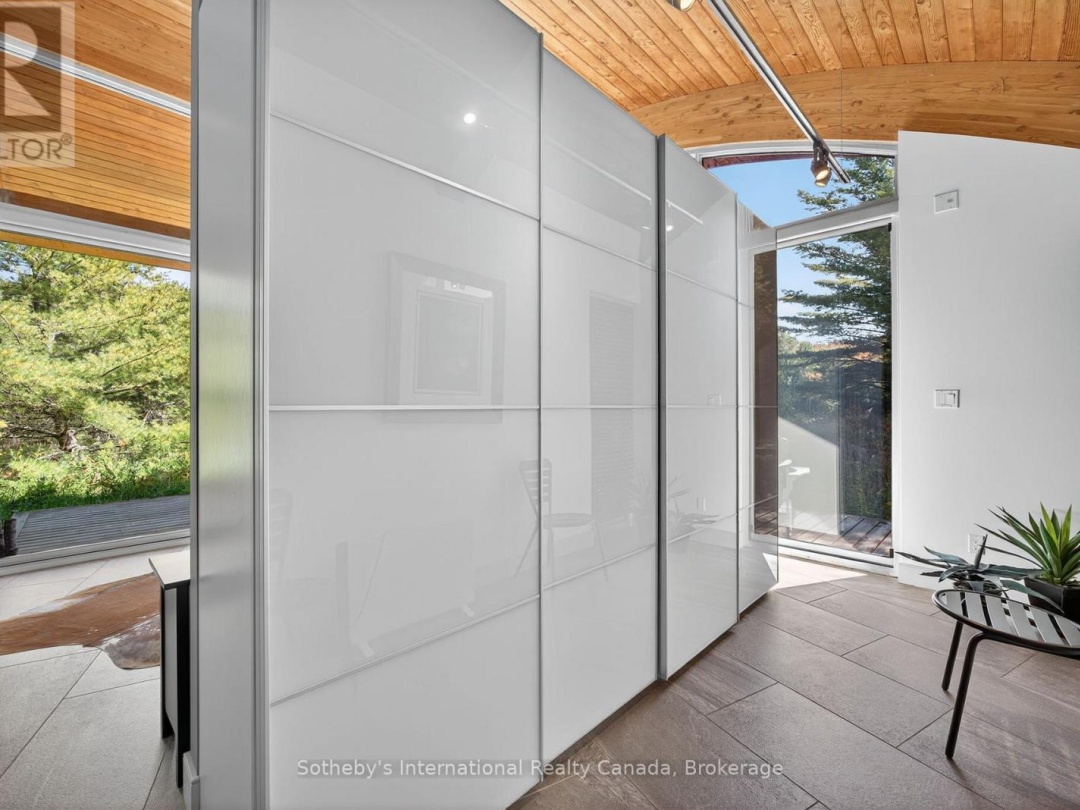 463 OTTER LAKE ROAD, 