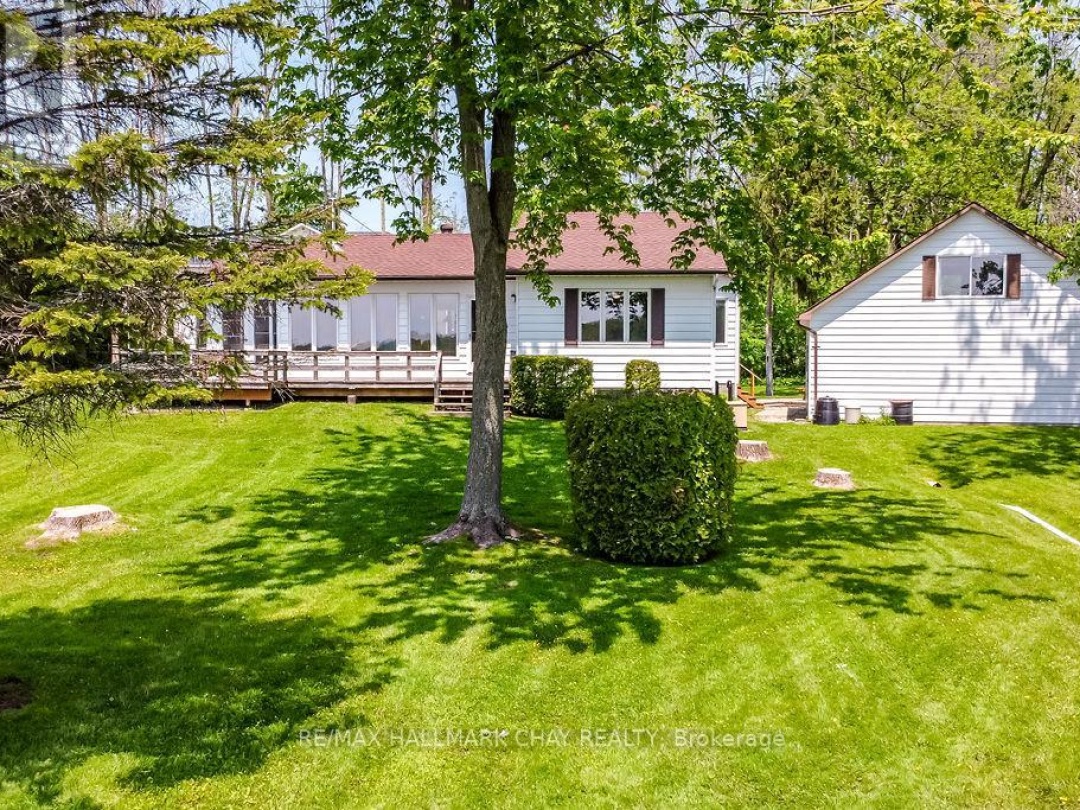 5566 Gray's Bay Road, Lake Couchiching