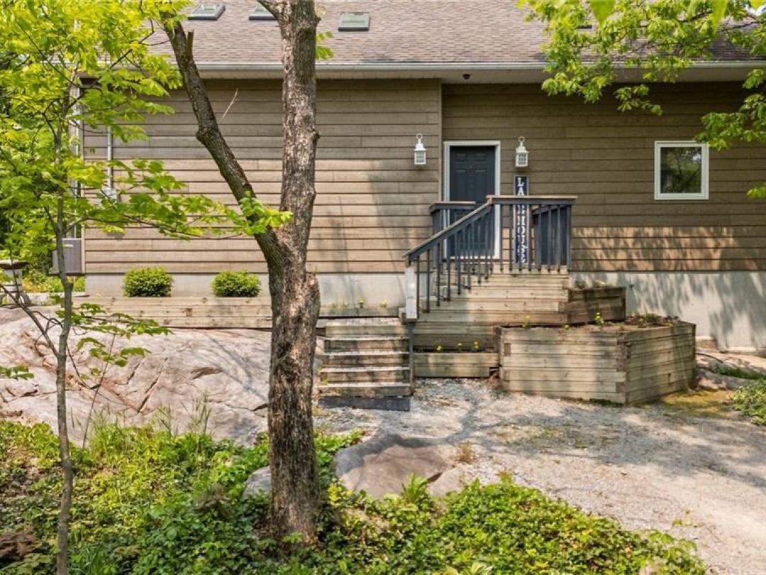 2043 BEMAN POINT Lane, 