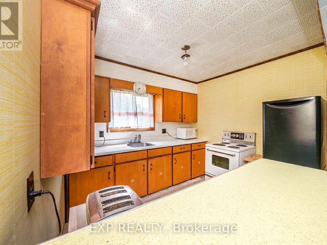 40658 SHORE ROAD, 
