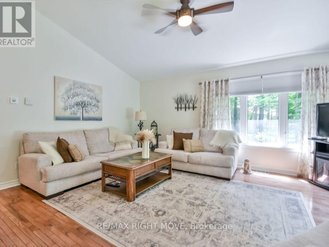 1011 TALBOT TRAIL, 
