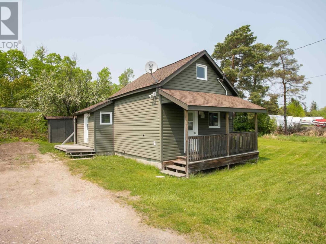 7940 Highway 17 E, Johnson Township