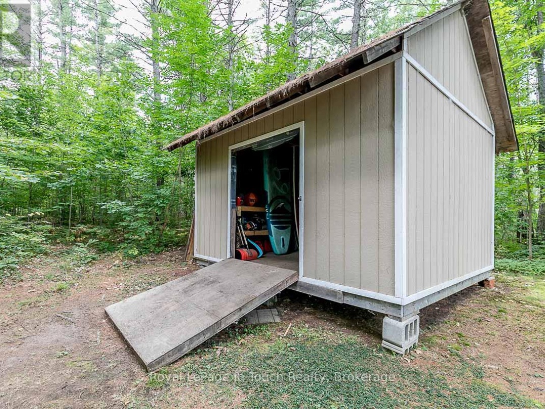 4 Severn River Shore, 