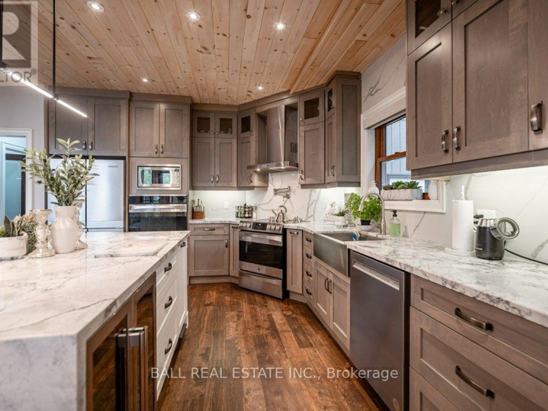 1856 Blueberry Trail, Drag Lake