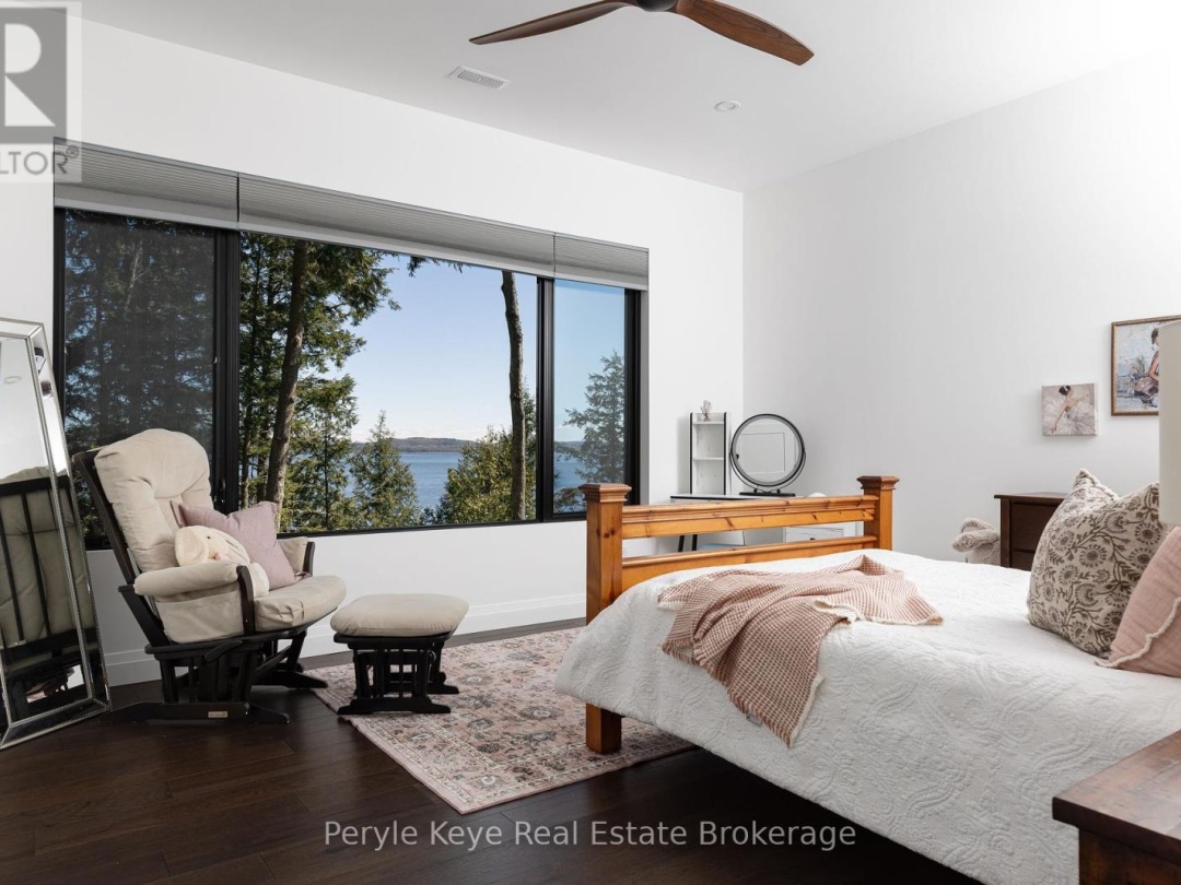 86 CLAREN CRESCENT, 