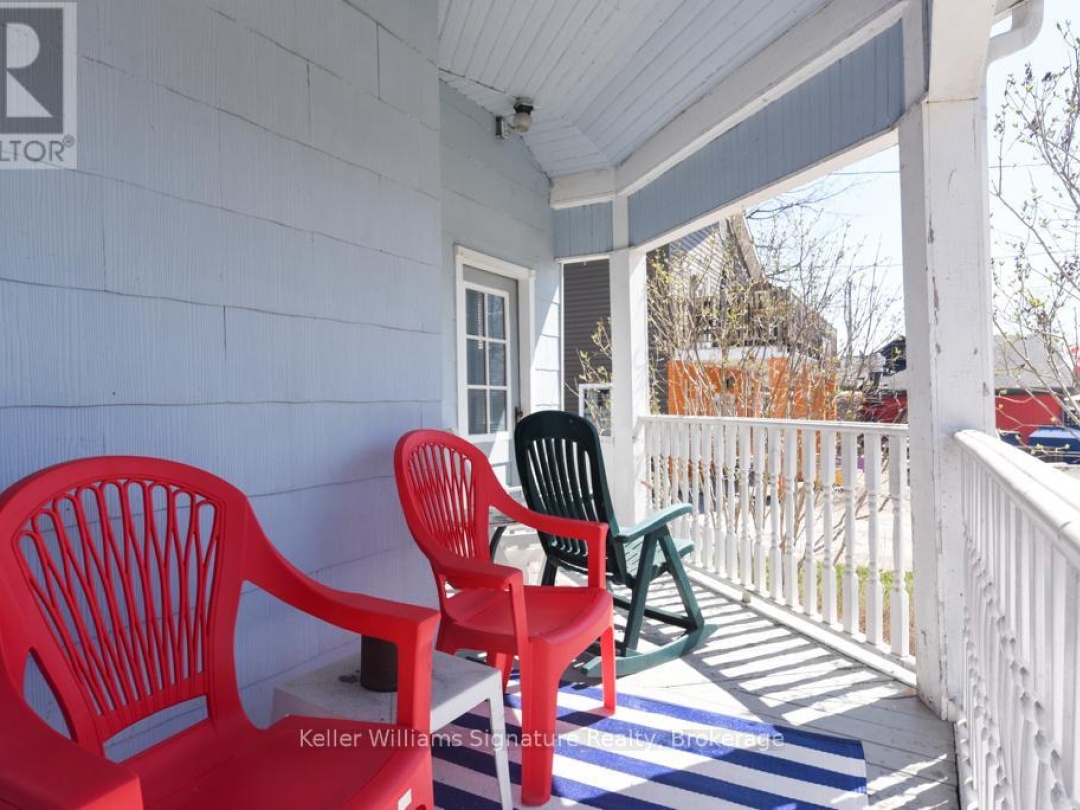 18 OAK STREET, 