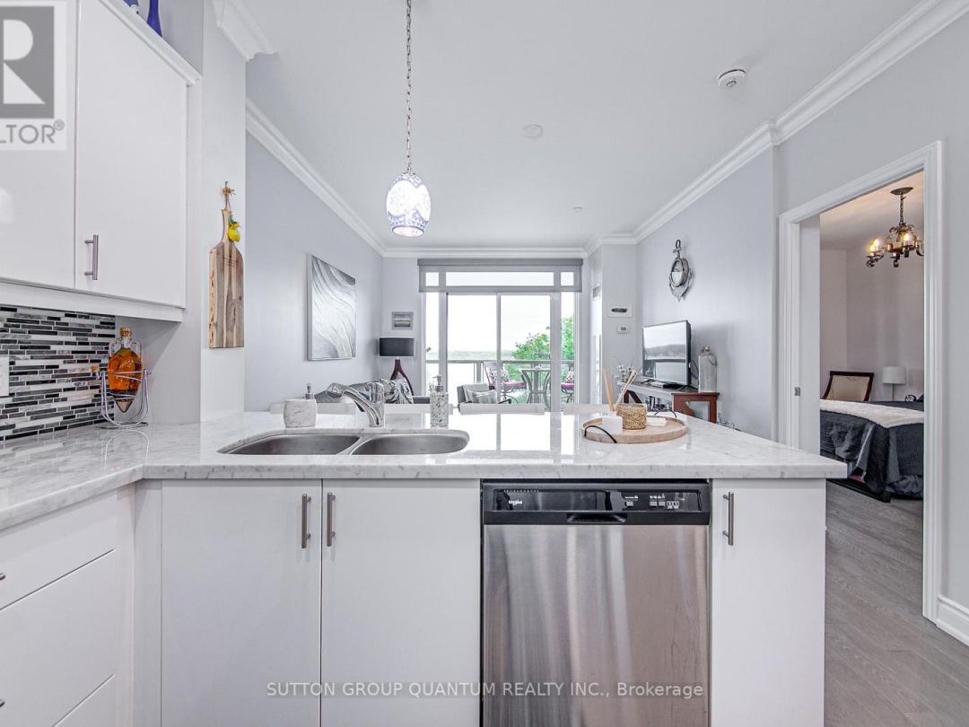 301 90 Orchard Point Road, Lake Simcoe