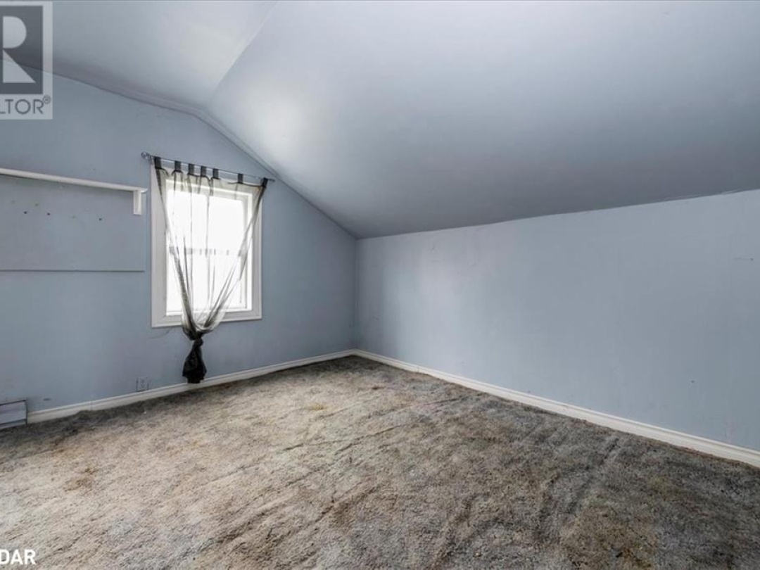 72 King Street, Kawartha Lakes