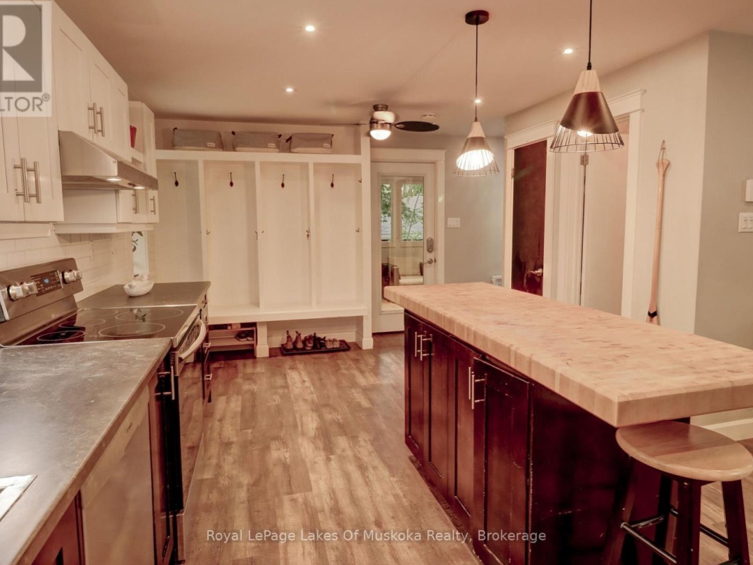 38 FLORENCE STREET W, 